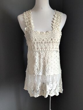 ISSI Cream Crochet Lace Camisole Tank